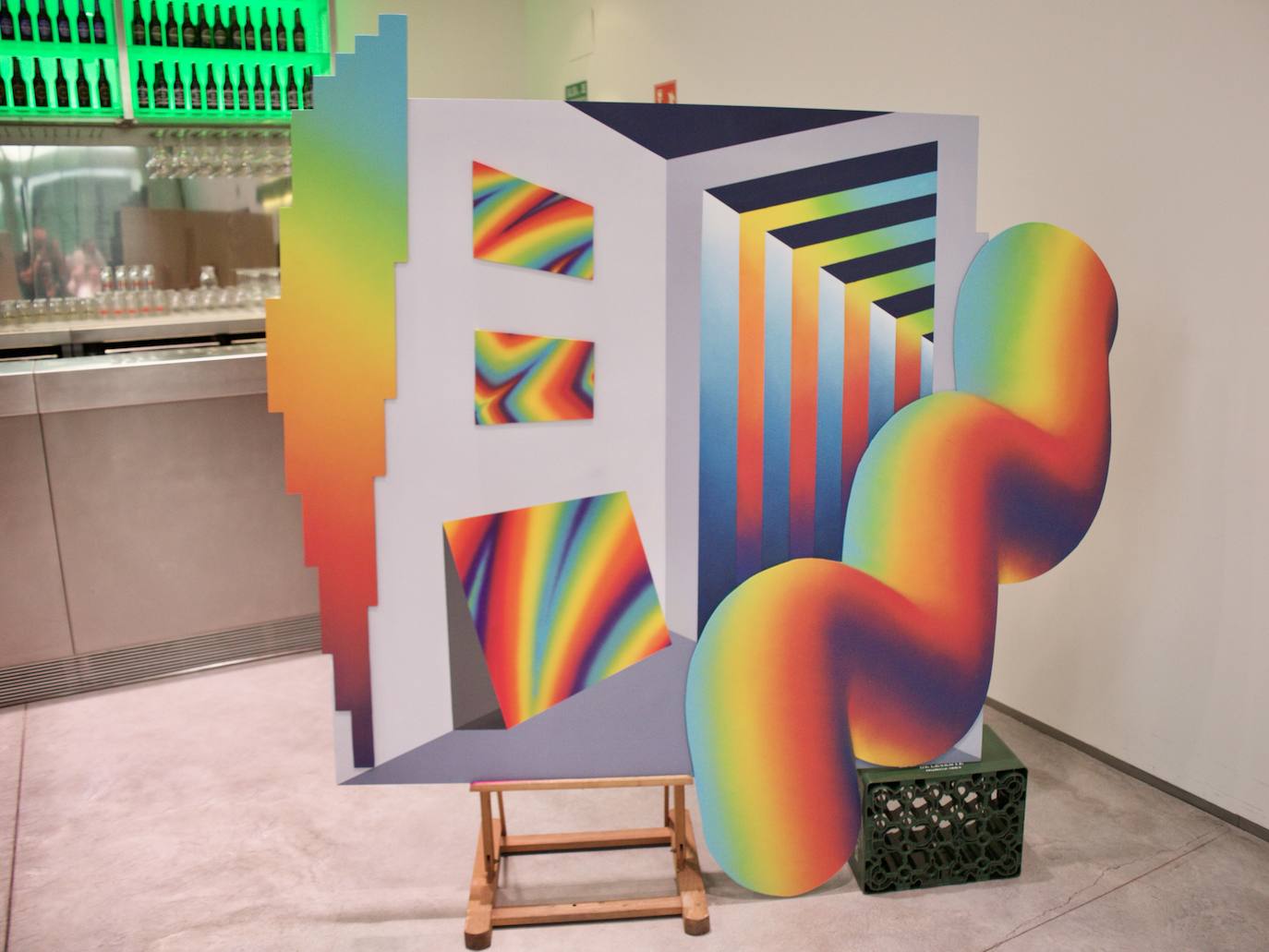 Subasta benéfica de arte, en imágenes