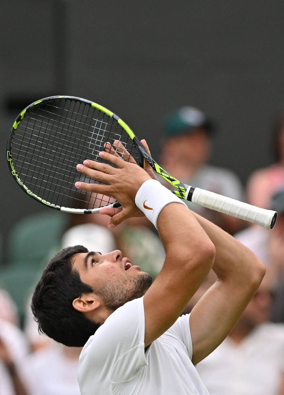 El partido entre Carlos Alcaraz y Jarry en Wimbledon, en imágenes