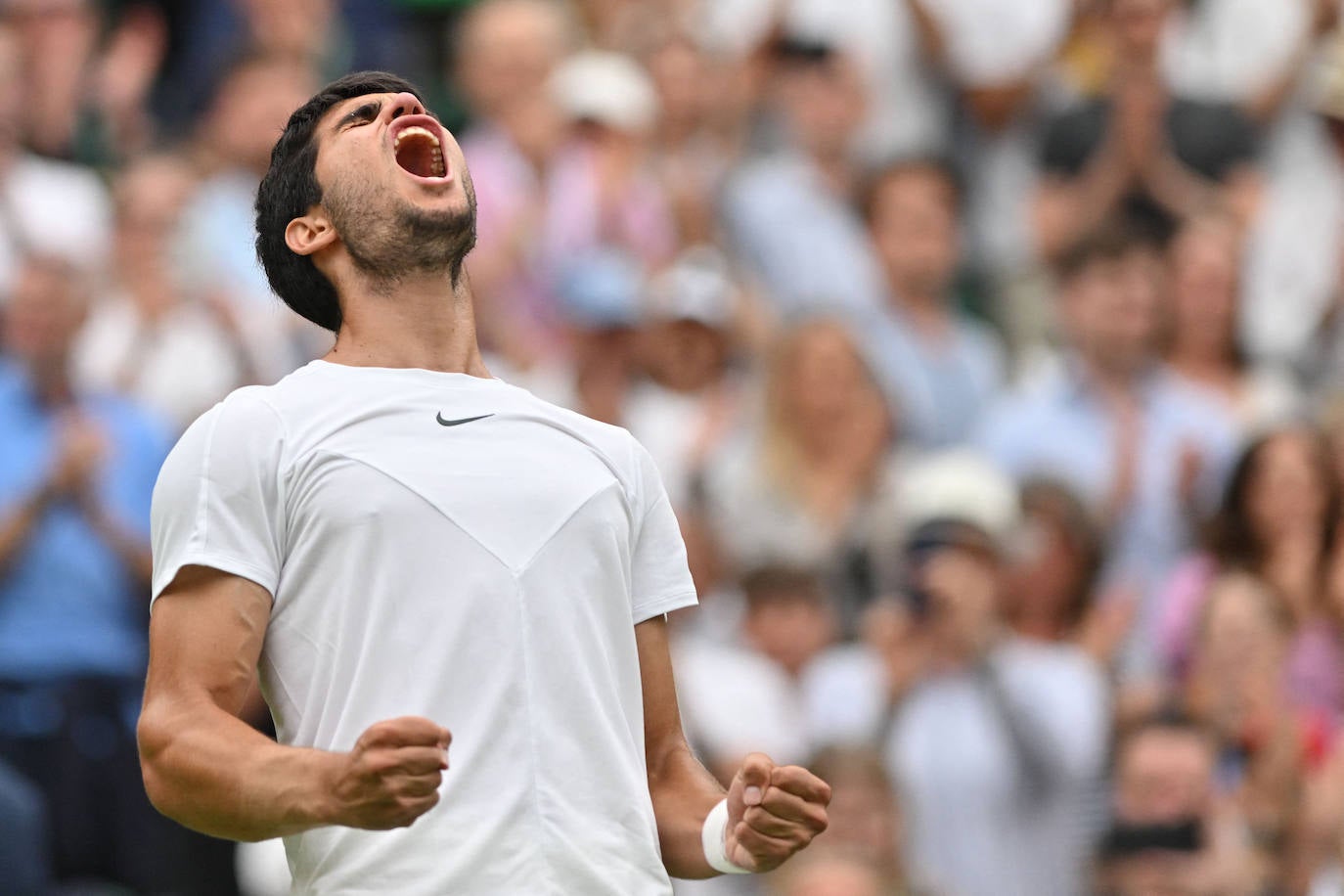 El partido entre Carlos Alcaraz y Jarry en Wimbledon, en imágenes