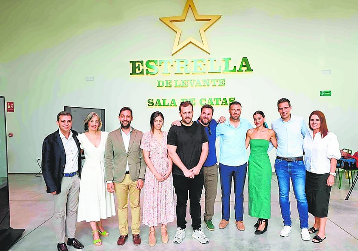 Participantes en la presentación de la Semana de lúpulo.