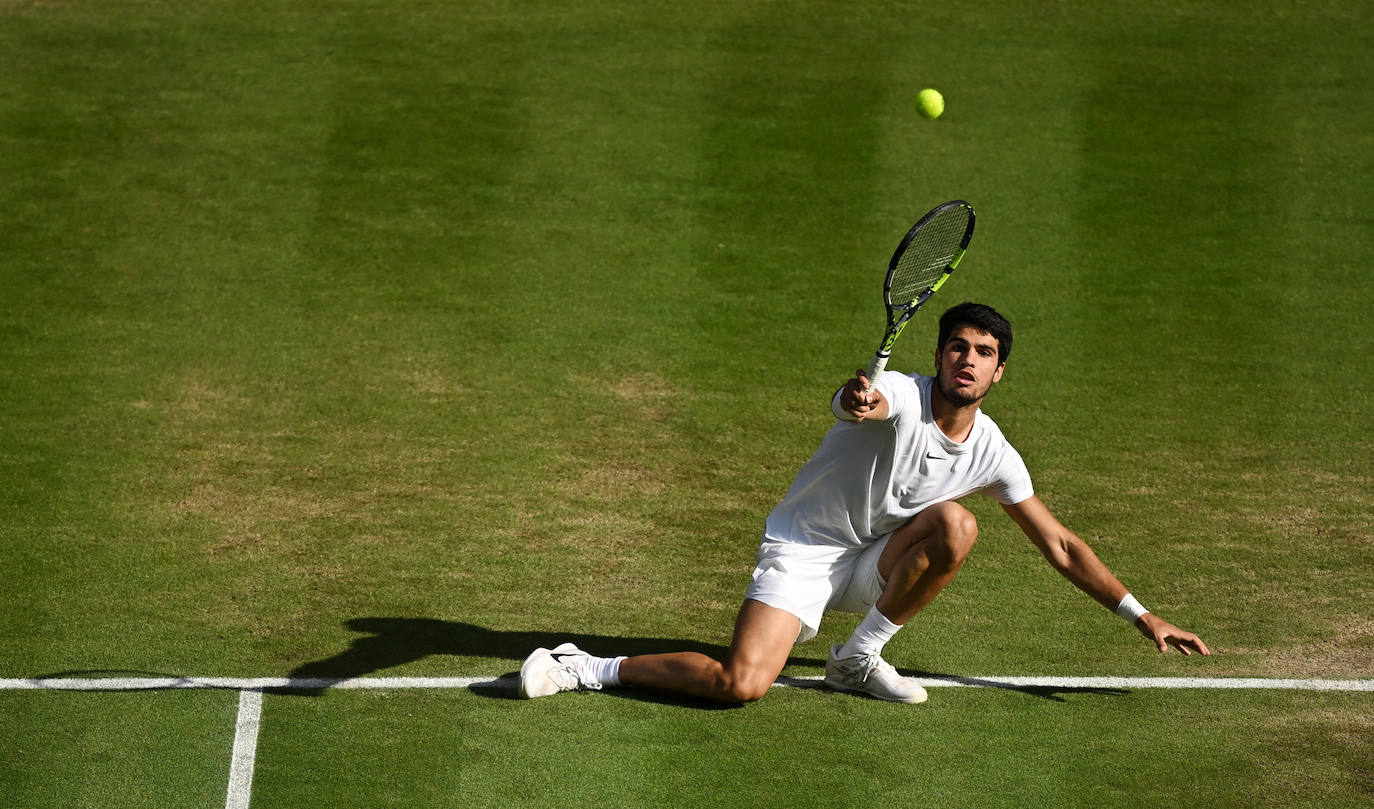 Las imágenes del partido Alcaraz-Rune en Wimbledon