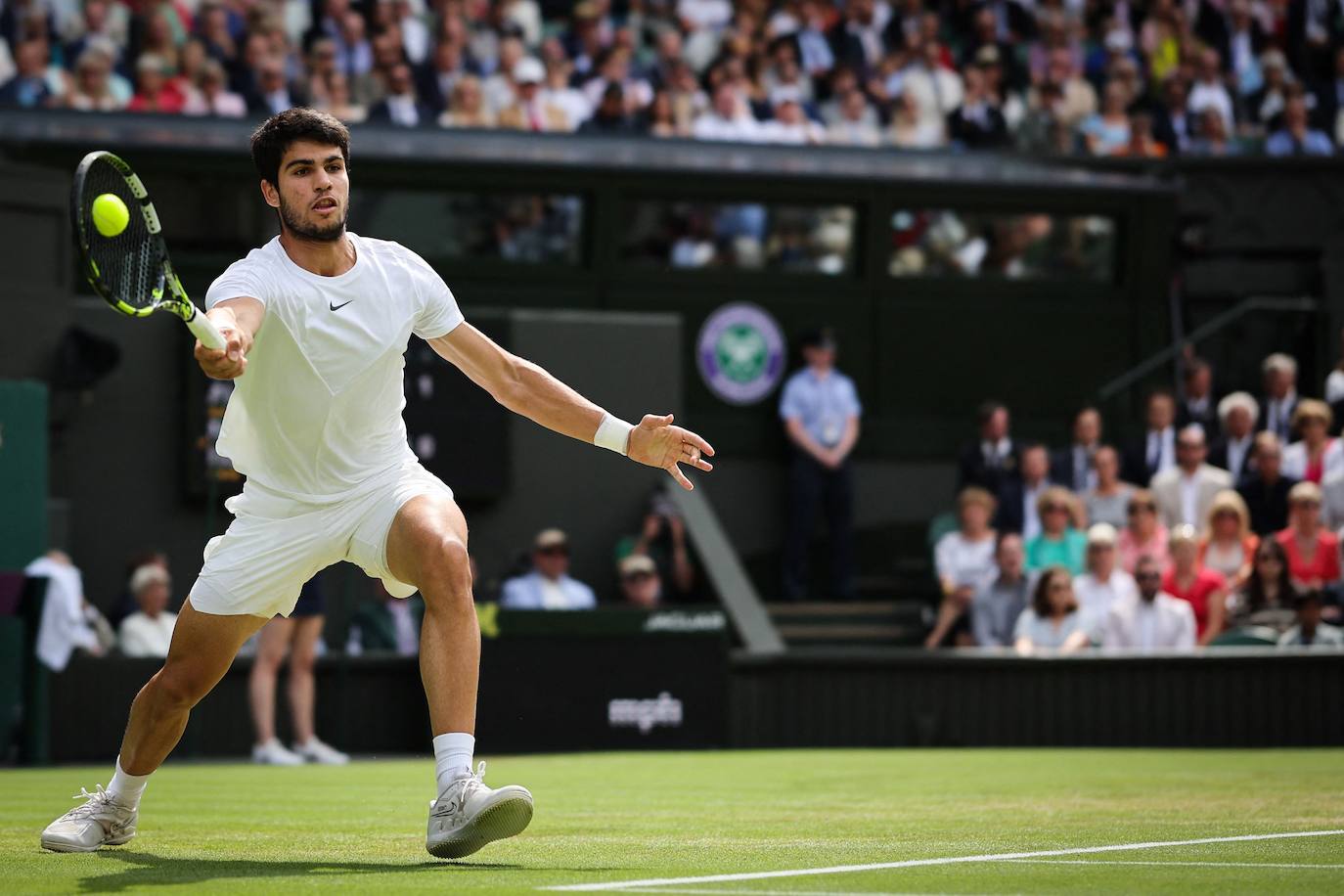 La final de Wimbledon entre Carlos Alcaraz y Novak Djokovic, en imágenes