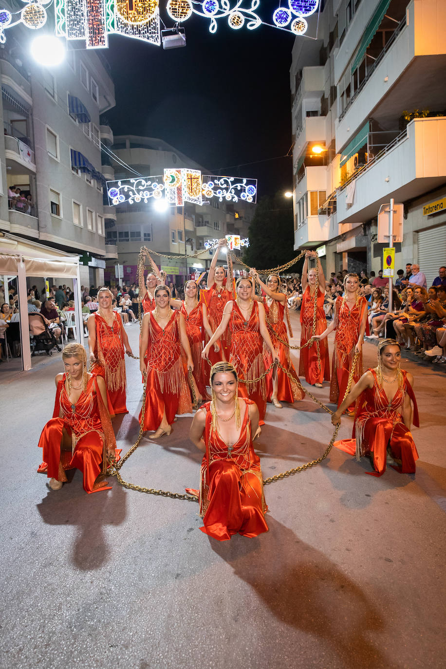 Desfile de Entrada Cristiana en Orihuela, en imágenes