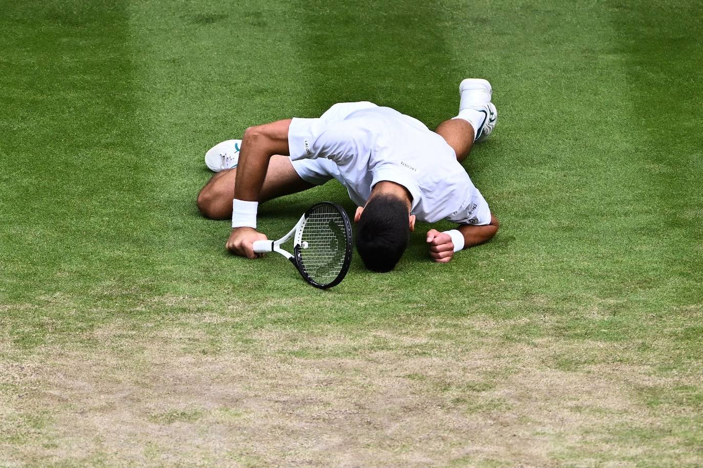 La final de Wimbledon entre Carlos Alcaraz y Novak Djokovic, en imágenes