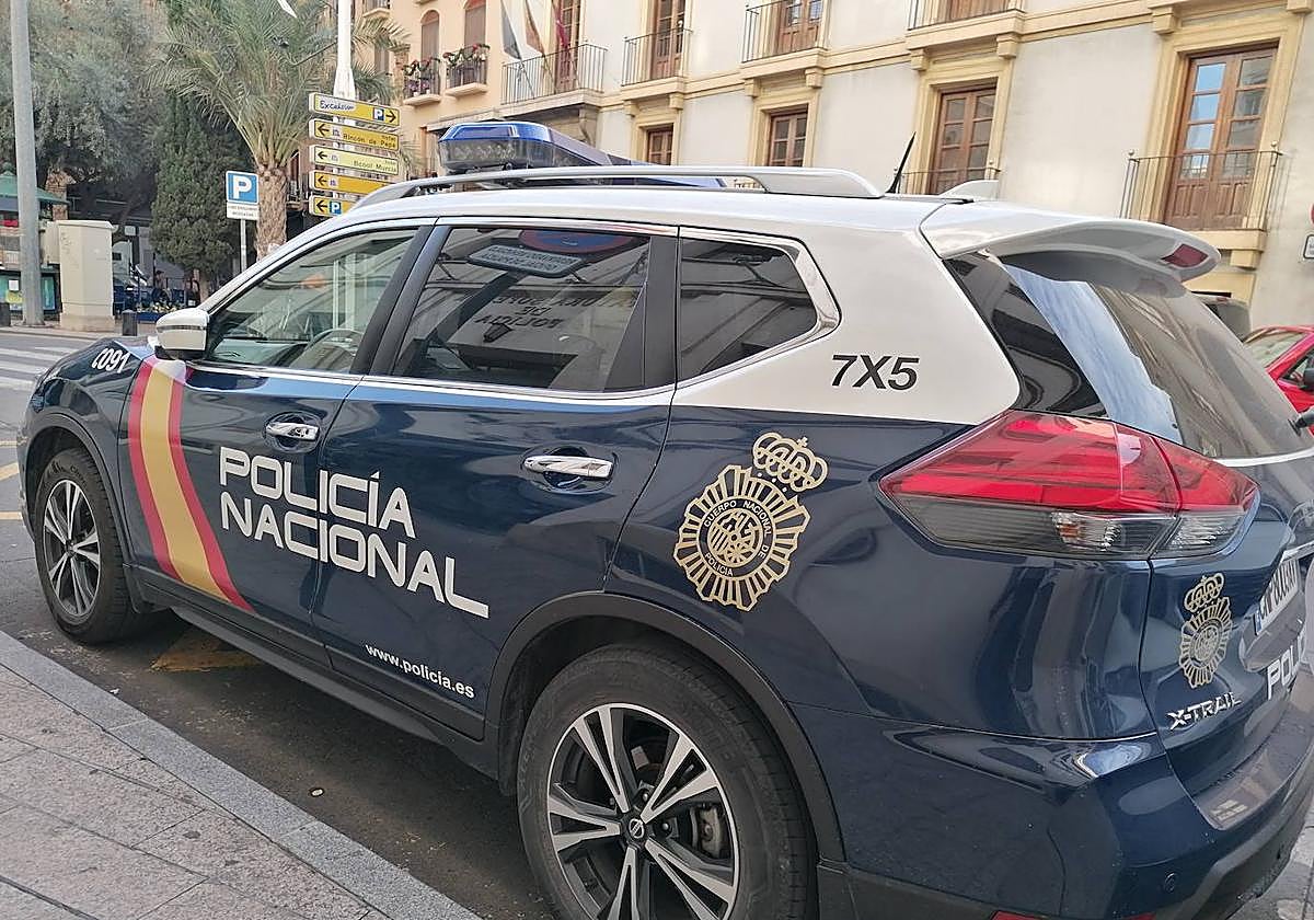 Imagen de archivo de un coche de la Policía Nacional.