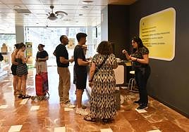 Imagen de esta semana, cuando se registraron colas para depositar el voto en las oficinas de Correos.