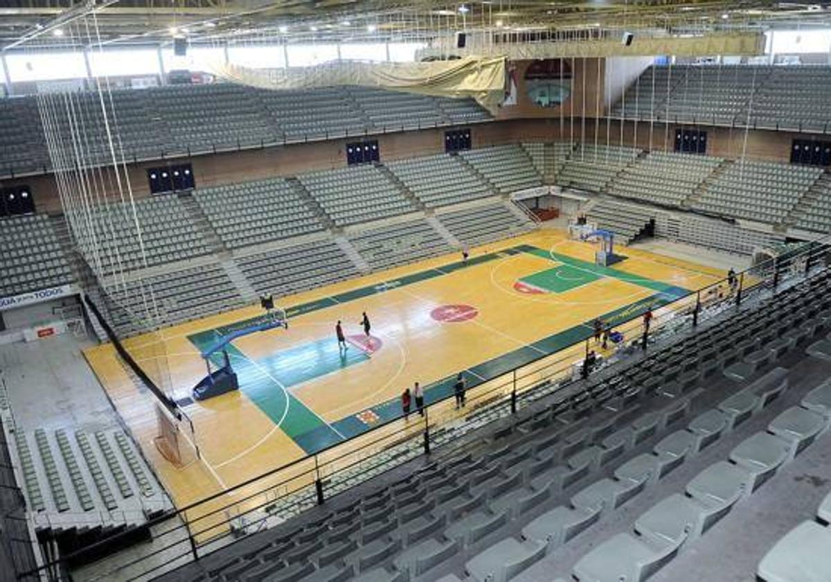 Imagen panorámica del Palacio de los Deportes de Murcia.