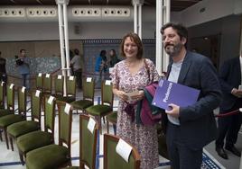 Imagen de archivo de María Marín y Víctor Egío, diputados de Podemos, en la Asamblea Regional.