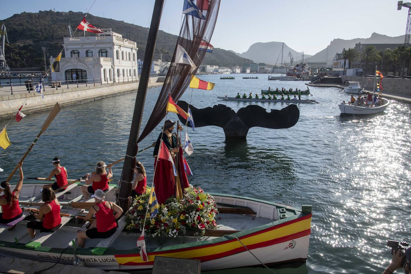 La procesión marinera de Cartagena en honor a Santiago, en imágenes
