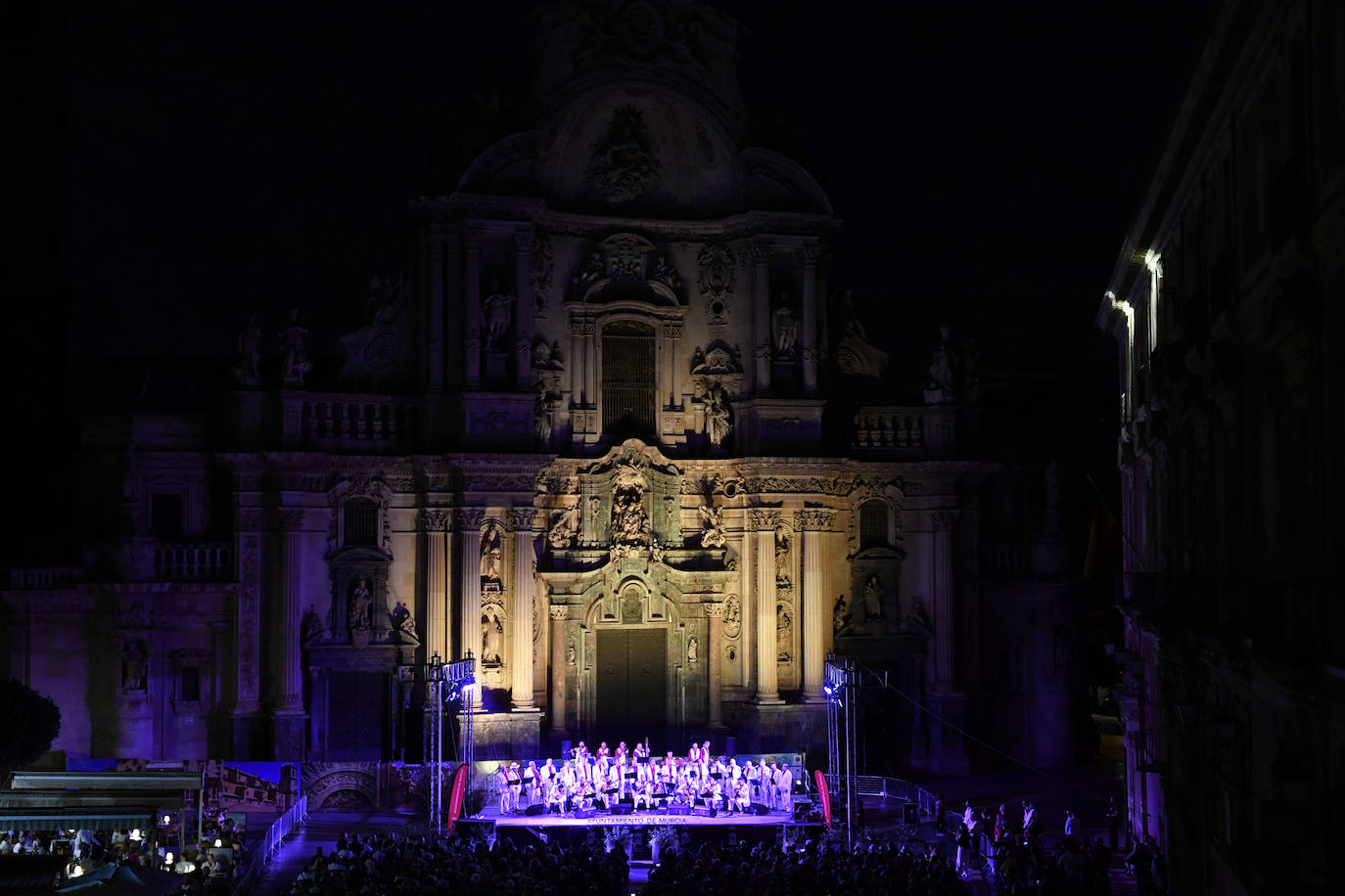 Las imágenes del concierto por la Catedral de Murcia