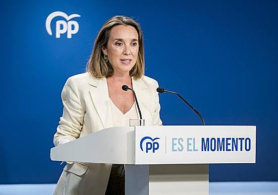 Cuca Gamarra comparece tras la reunión del Comité de Dirección del Partido Popular.