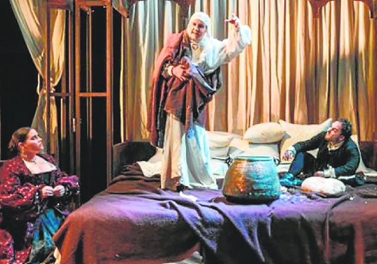 Cristina Arenas, Xavi Francés, Aitor Galisteo-Rocher (la reina), Esther López, Marc Rius y Carla Rovira Pitarch son los protagonistas de este montaje.