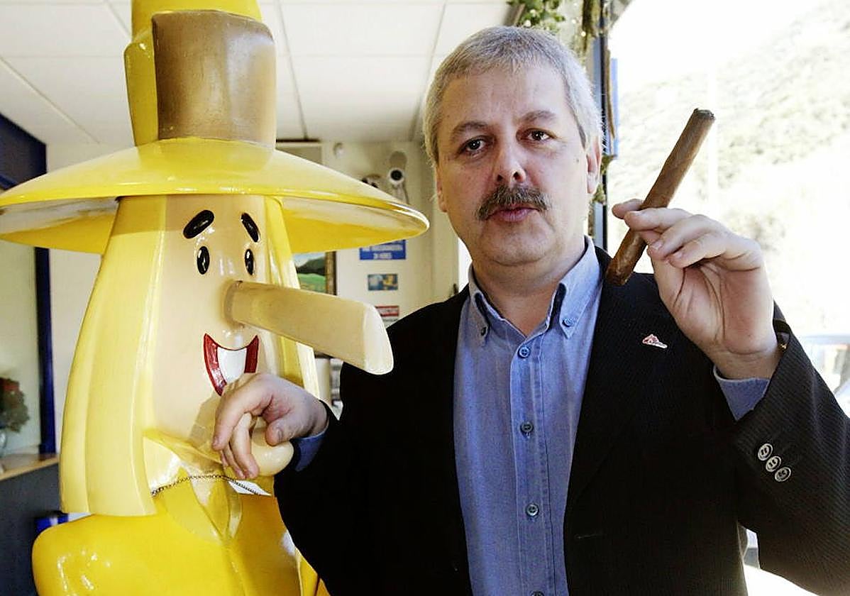 El propietario de la administración de lotería La Bruja de Oro, en una imagen de archivo. 