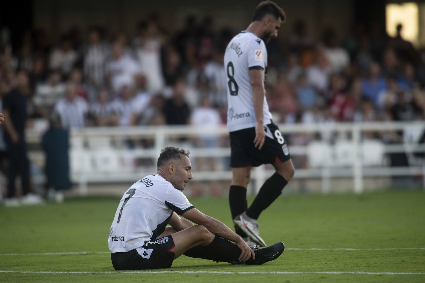 La derrota del Cartagena frente al Eldense, en imágenes