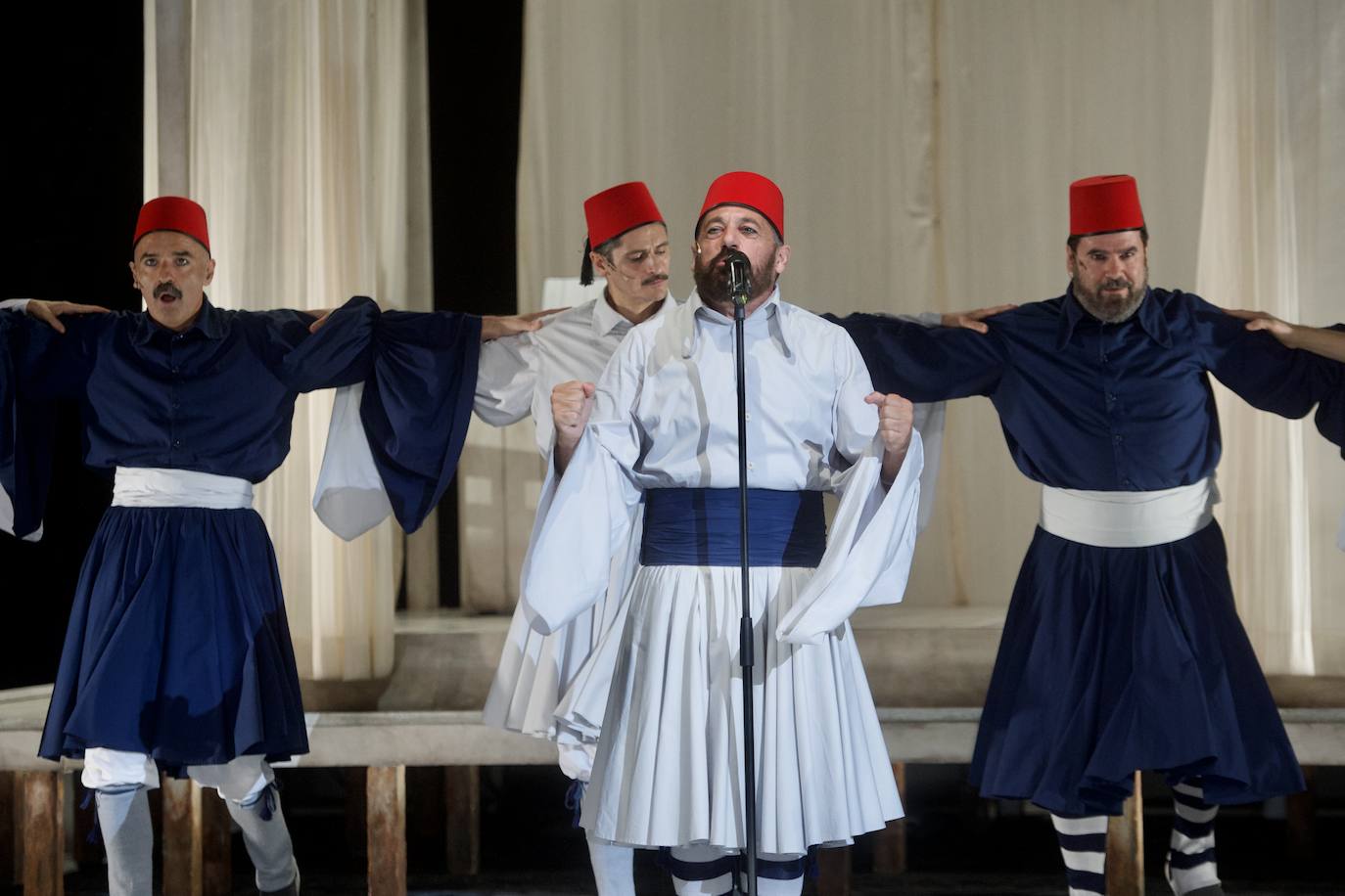 Pepón Nieto recibe el premio del 53 Festival de San Javier