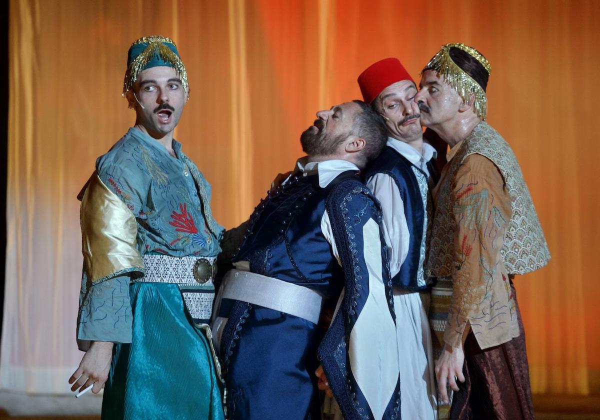 Avelino Piedad, Pepón Nieto, Antonio Pagudo y Rulo Pardo, en el Festival de San Javier interpretando 'La comedia de los errores'.