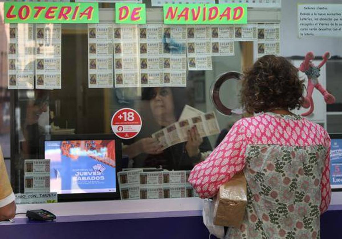 Compra de décimos del sorteo de la Lotería de Navidad