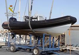 La embarcación utilizada por los dos 'pateristas' para transportar a los inmigrantes hasta las costas de la Región.