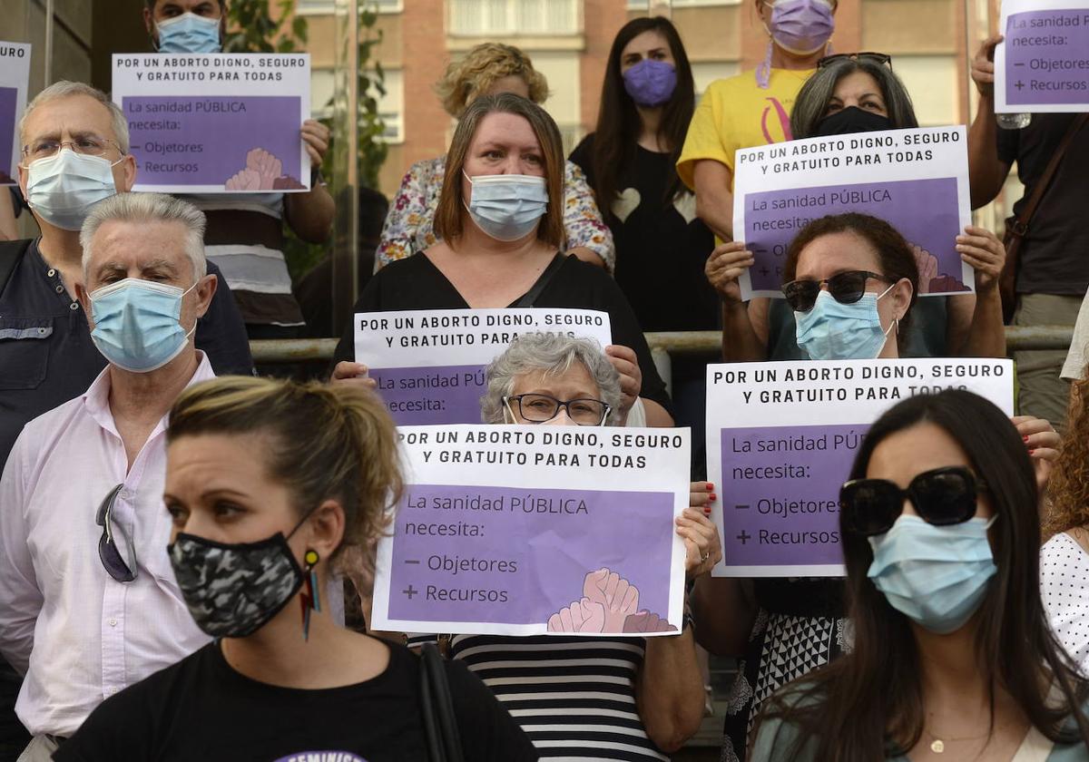 Protesta por la gestión del aborto en la Región, en 2021.