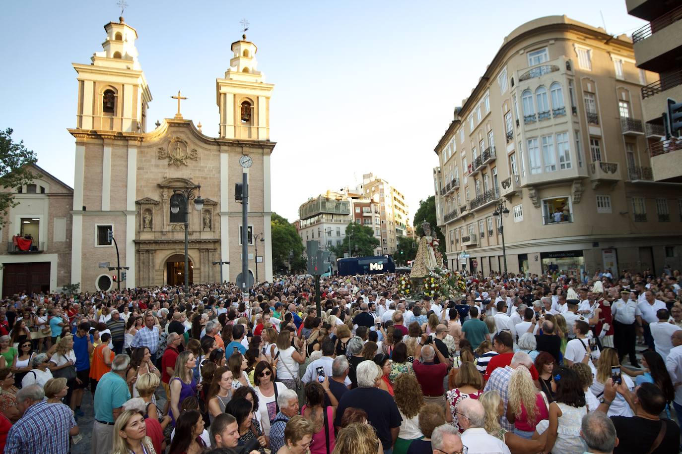 La bajada de la Fuensanta a Murcia, en imágenes