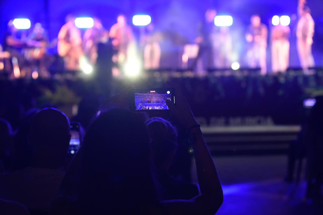 Las imágenes de la actuación del pregonero de la Feria de Murcia, Diego Cantero
