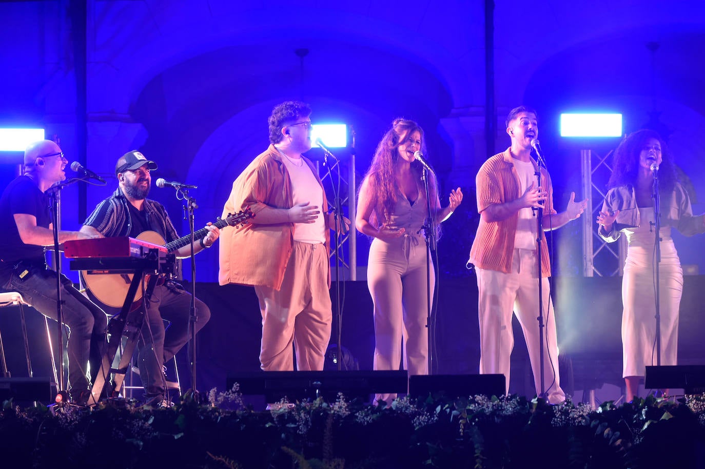 Las imágenes de la actuación del pregonero de la Feria de Murcia, Diego Cantero