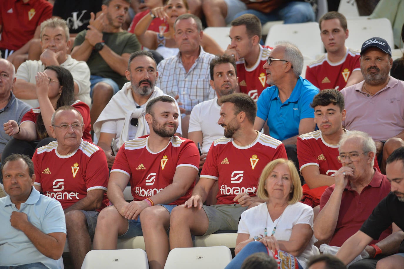 La derrota del Real Murcia frente al Córdoba, en imágenes