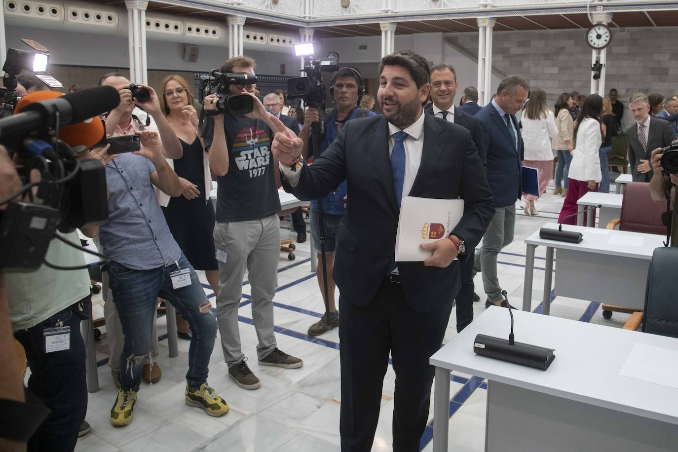 La primera sesión del debate de investidura, en imágenes