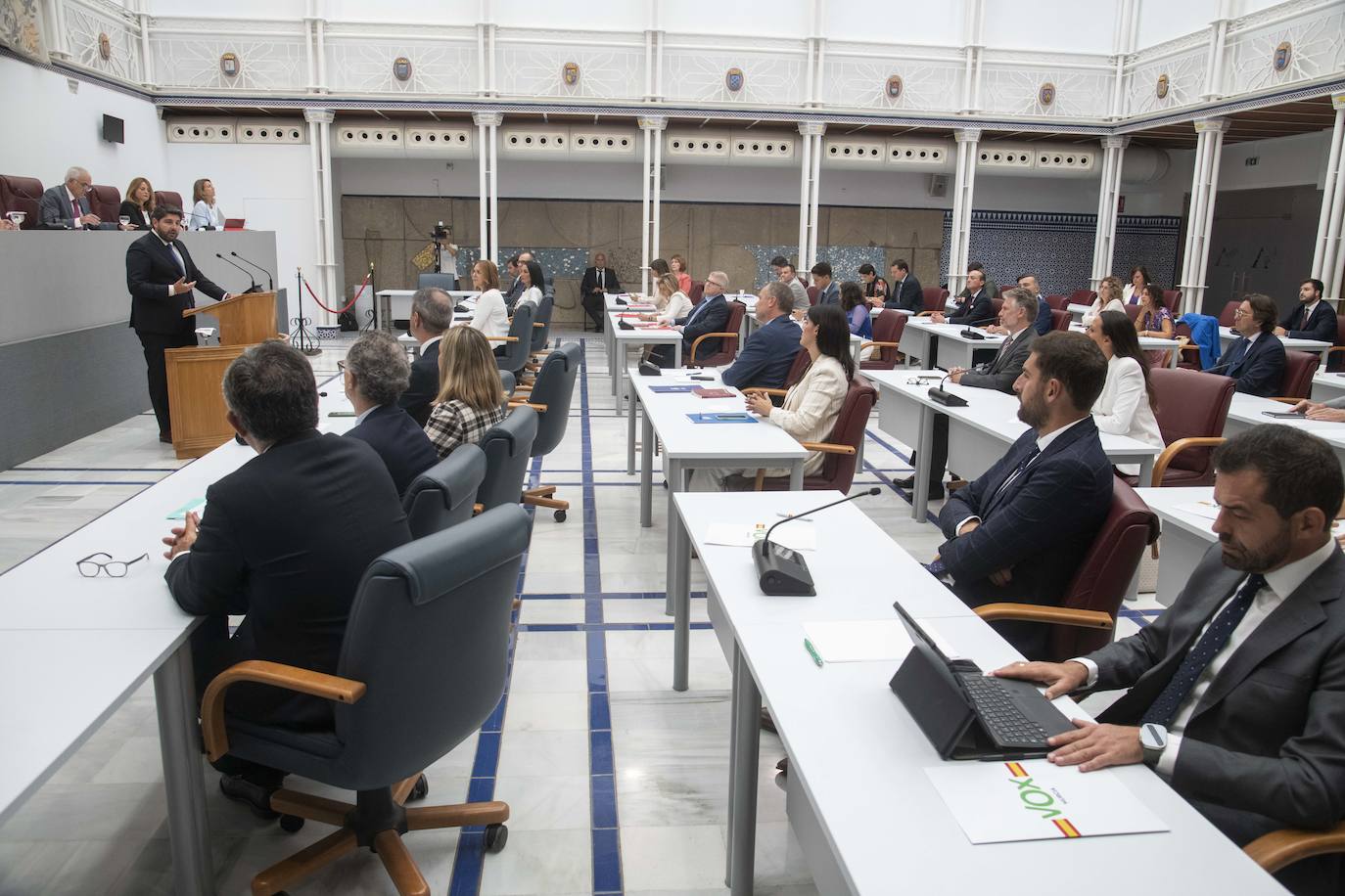 La primera sesión del debate de investidura, en imágenes