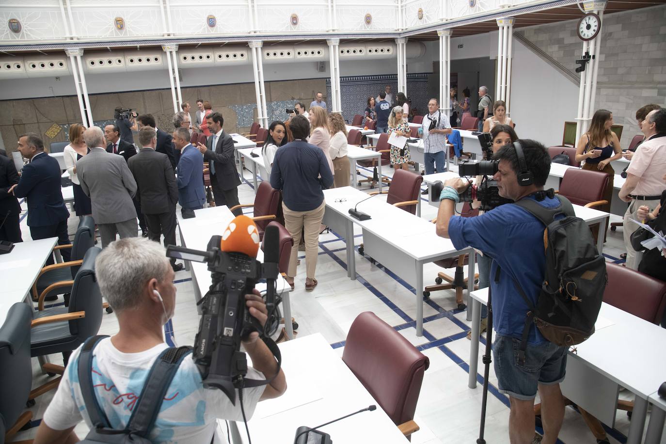 La primera sesión del debate de investidura, en imágenes