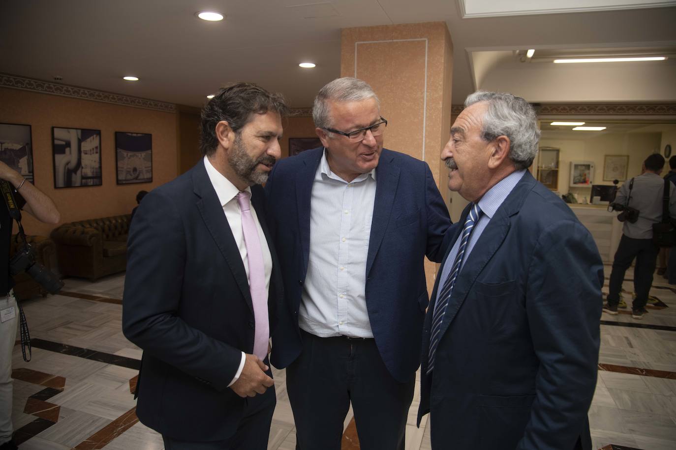 La primera sesión del debate de investidura, en imágenes