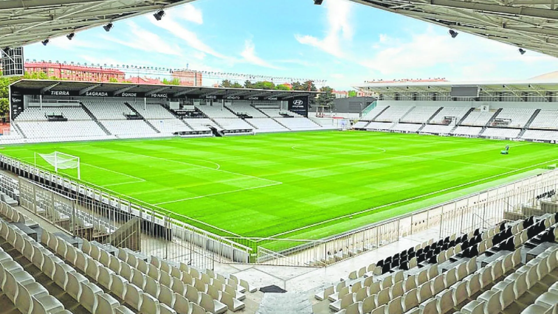 Burgos receives more money, but assumes the works required by LaLiga in El Plantío