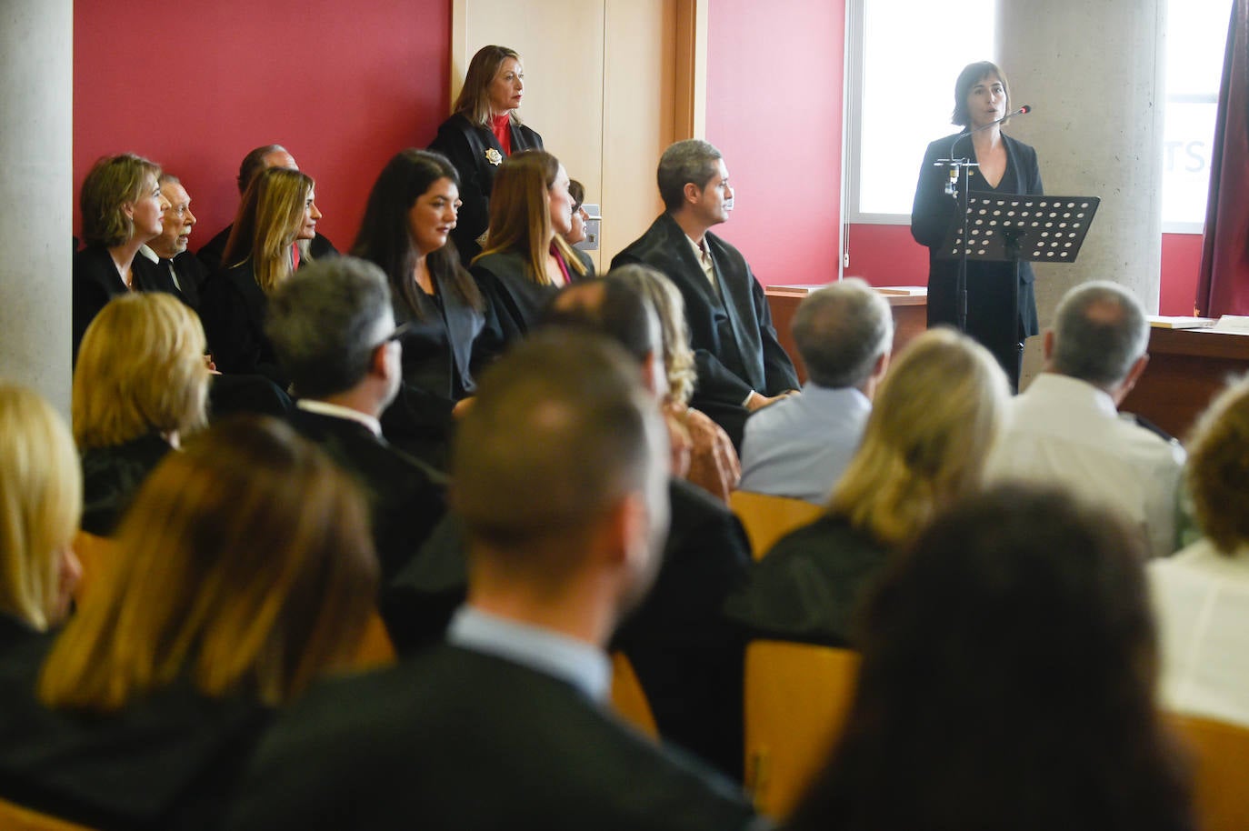 El acto de los procuradores de la Región de Murcia en la Ciudad de la Justicia, en imágenes