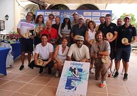 Los ganadores de la prueba y caras famosas que participaron.