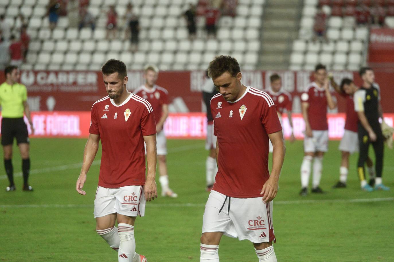 La derrota del Real Murcia frente al Atlético Sanluqueño, en imágenes