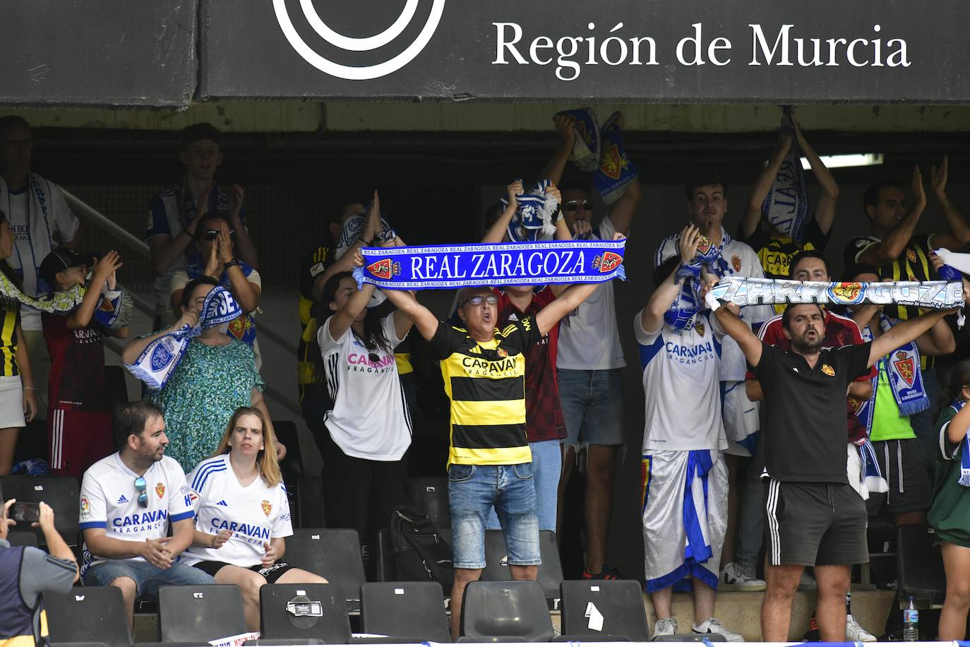 La derrota del Cartagena frente al Real Zaragoza, en imágenes