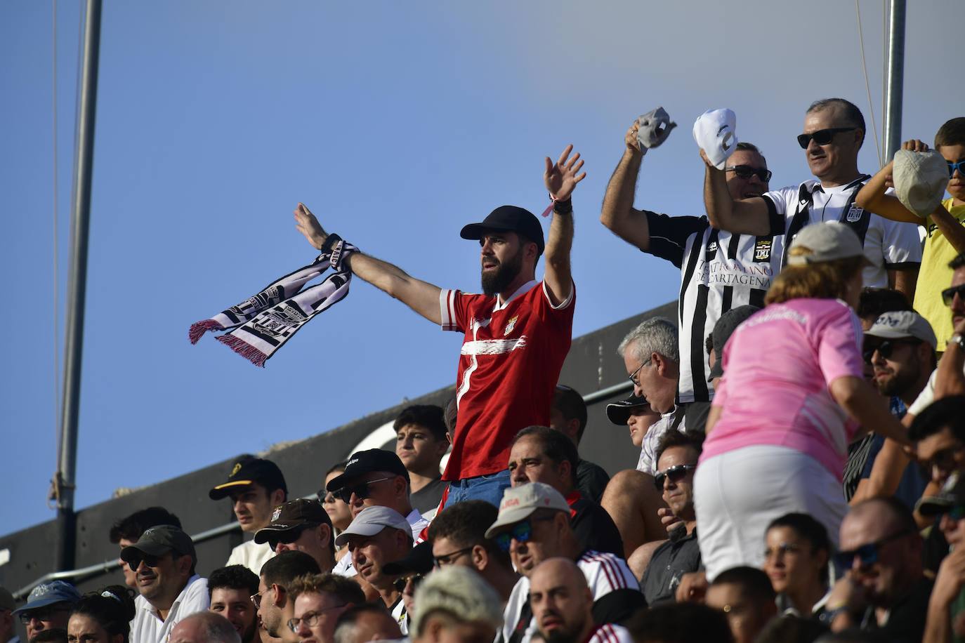 La derrota del Cartagena frente al Real Zaragoza, en imágenes