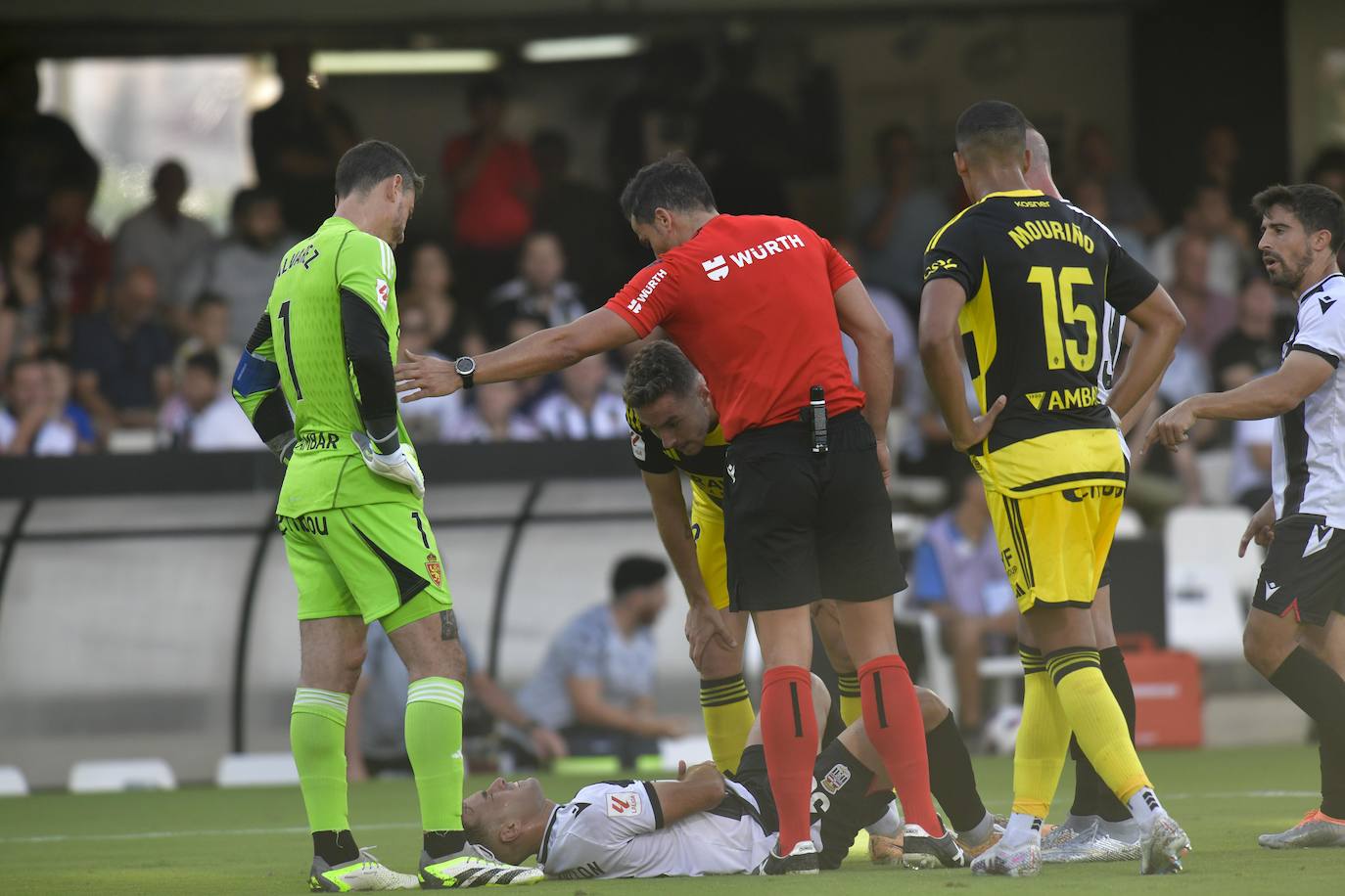 La derrota del Cartagena frente al Real Zaragoza, en imágenes