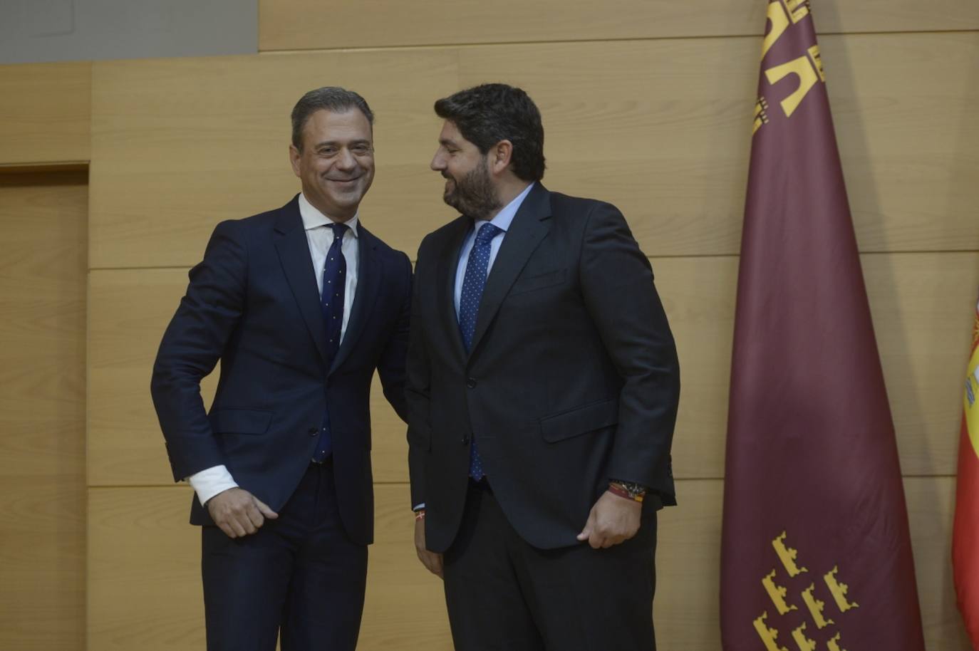 La toma de posesión de los consejeros del Gobierno regional, en imágenes