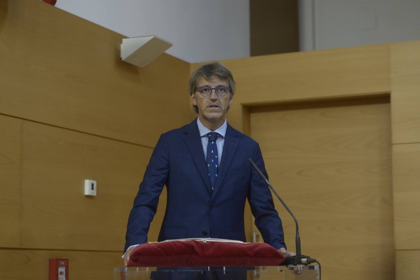 La toma de posesión de los consejeros del Gobierno regional, en imágenes