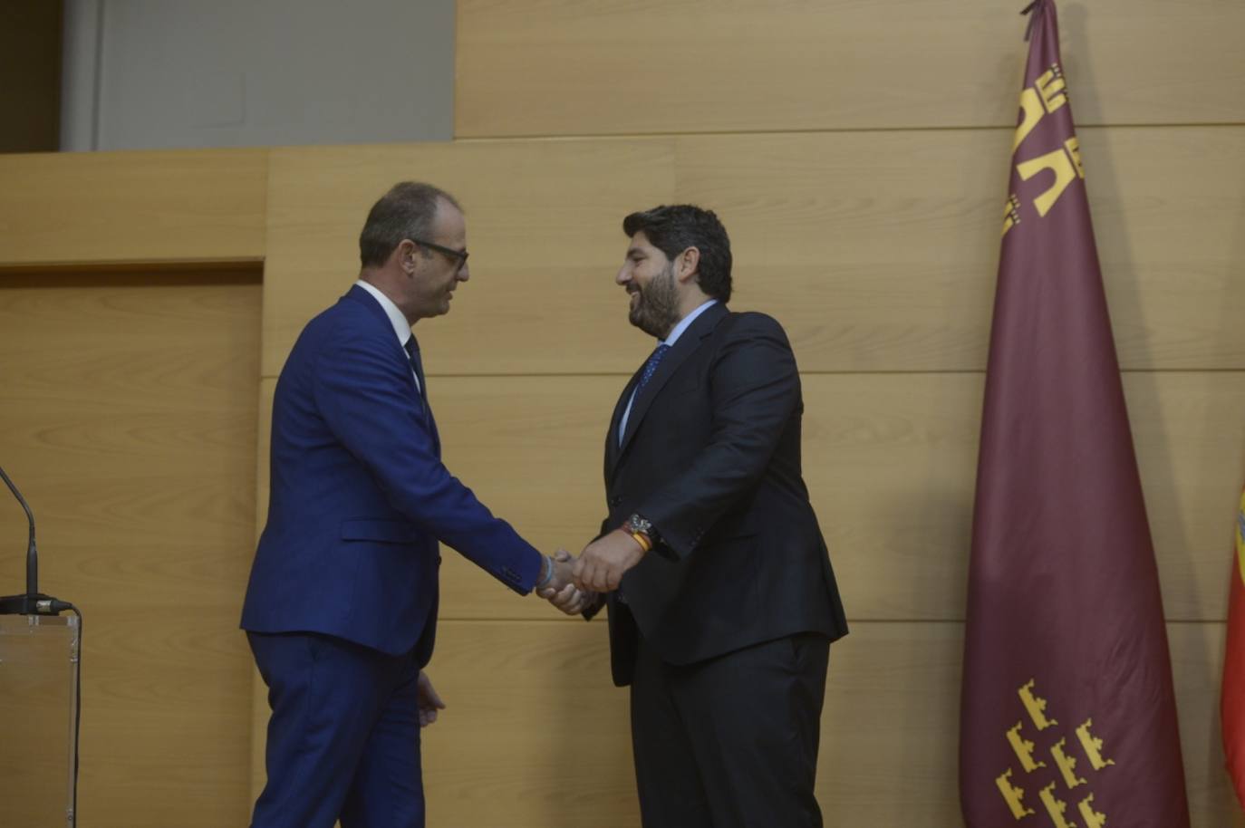 La toma de posesión de los consejeros del Gobierno regional, en imágenes