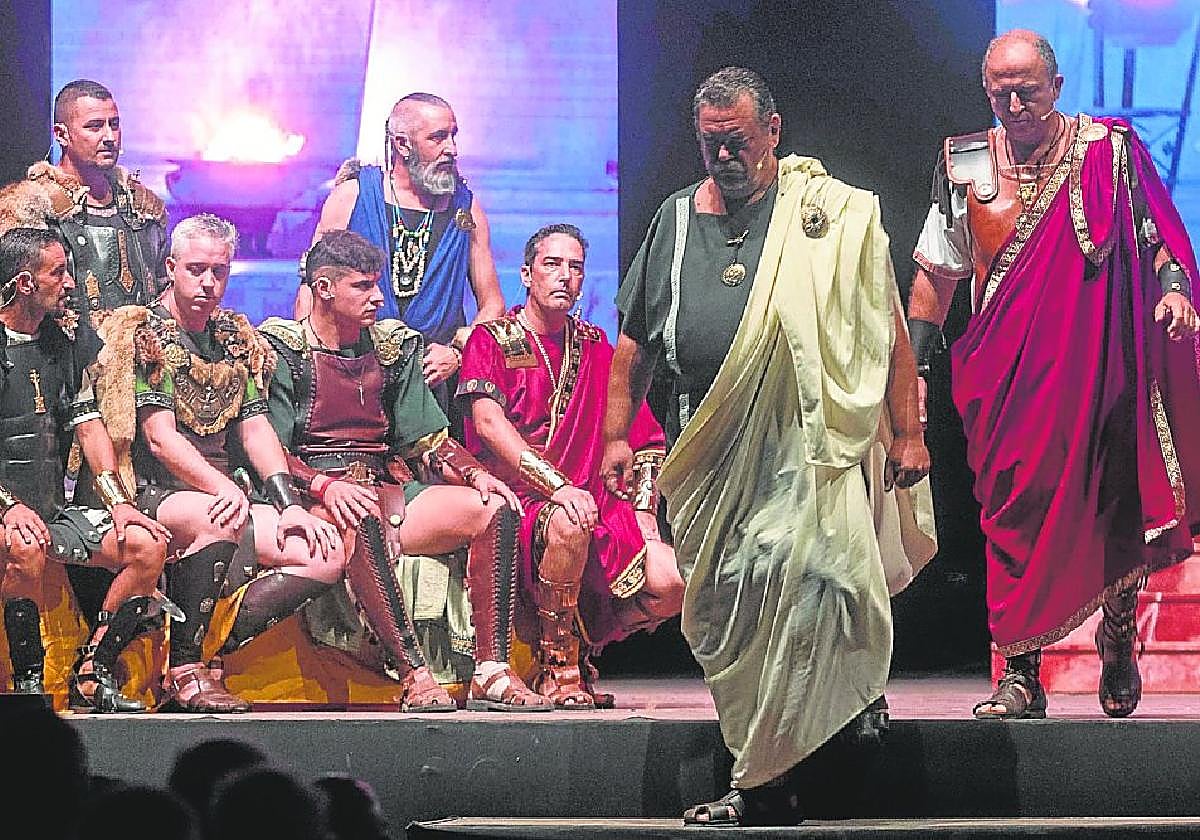 Detalle del acto de la Contratación de Mercenarios.