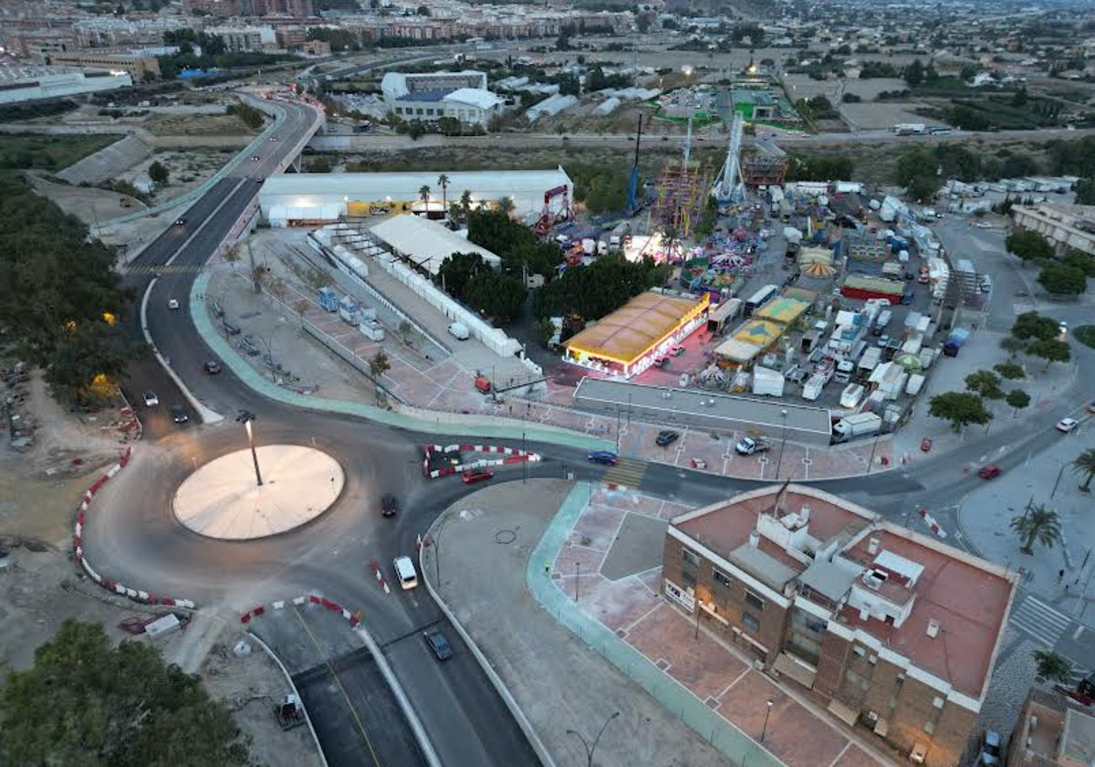 Vista aérea del tramo tres de la ronda de circunvalación en obras.