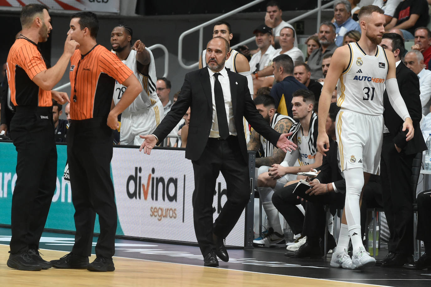 La victoria del Madrid ante el Barcelona en la Supercopa, en imágenes