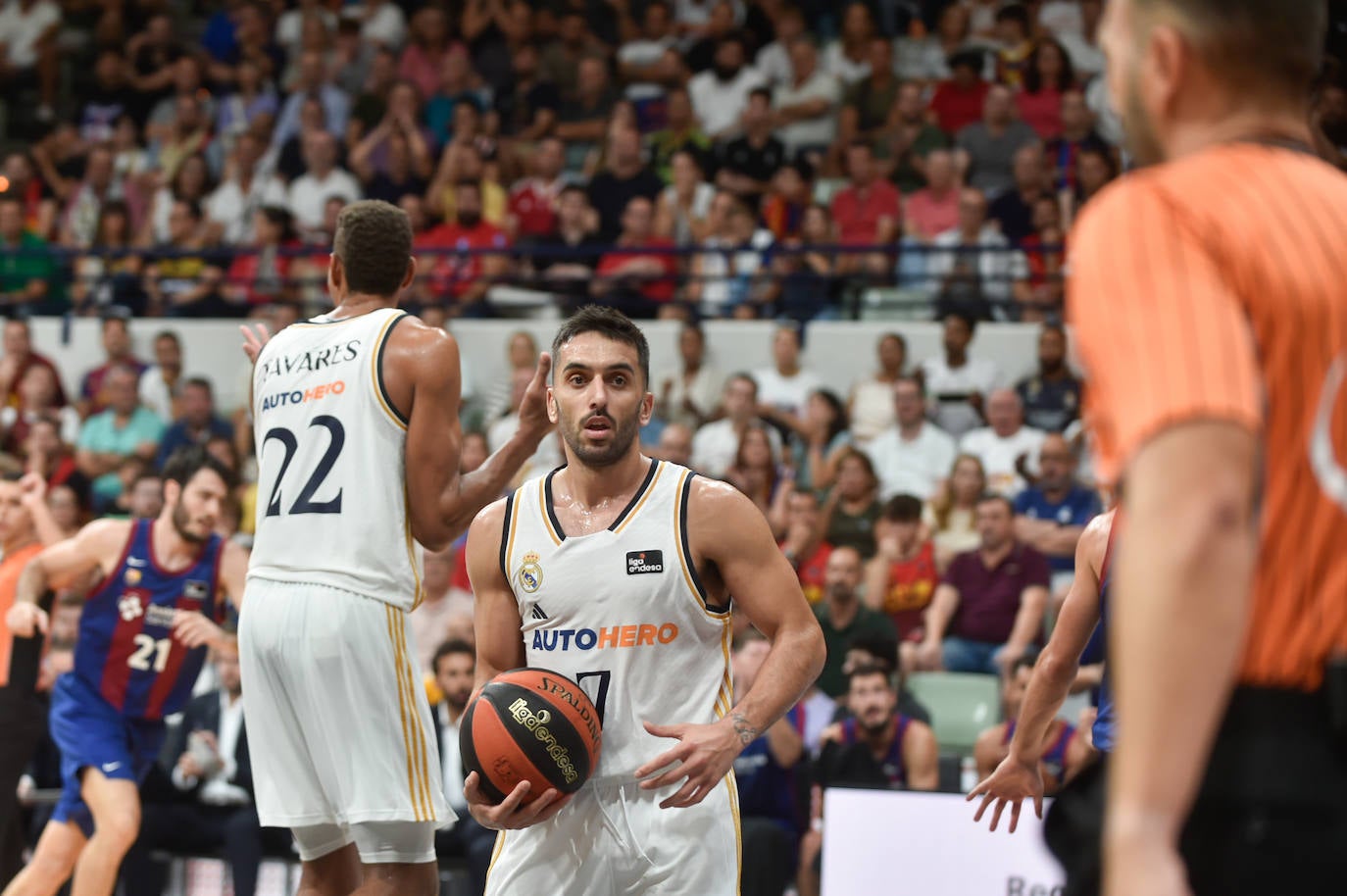 La victoria del Madrid ante el Barcelona en la Supercopa, en imágenes