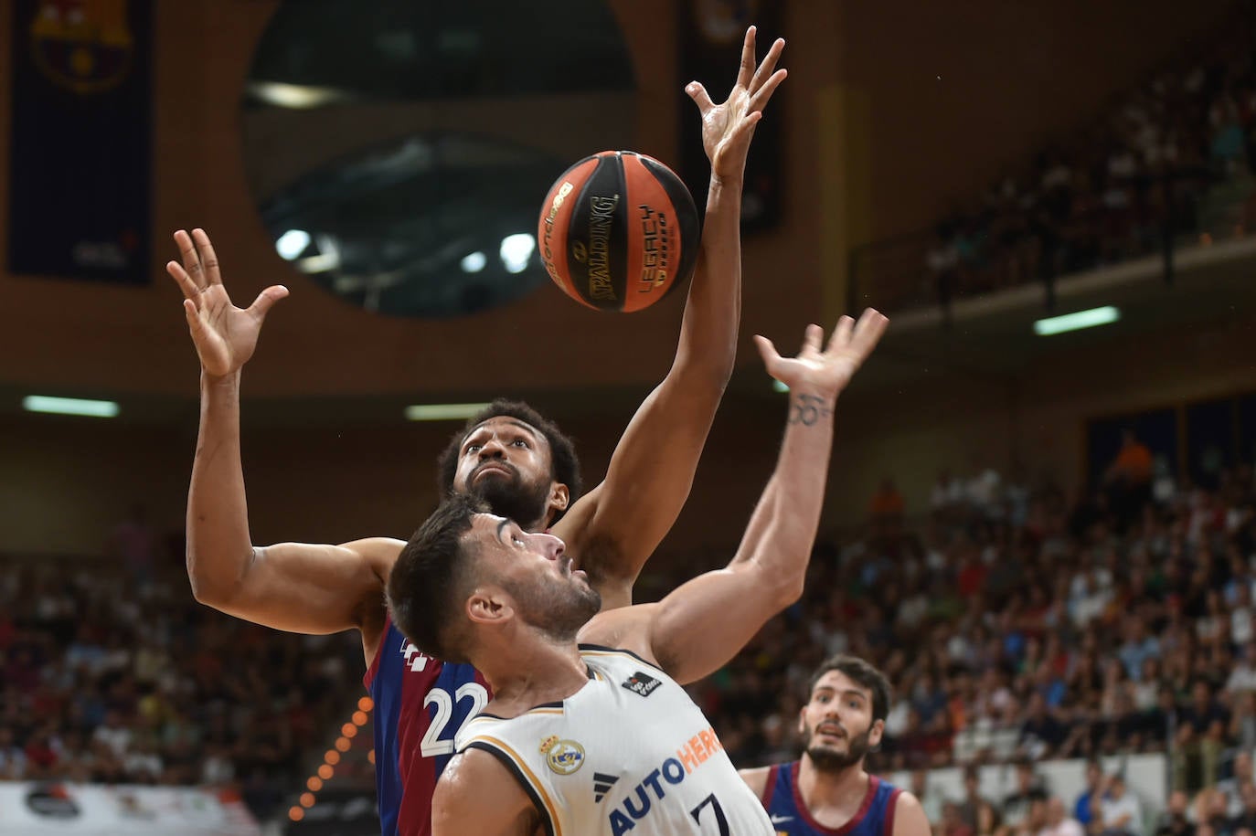 La victoria del Madrid ante el Barcelona en la Supercopa, en imágenes