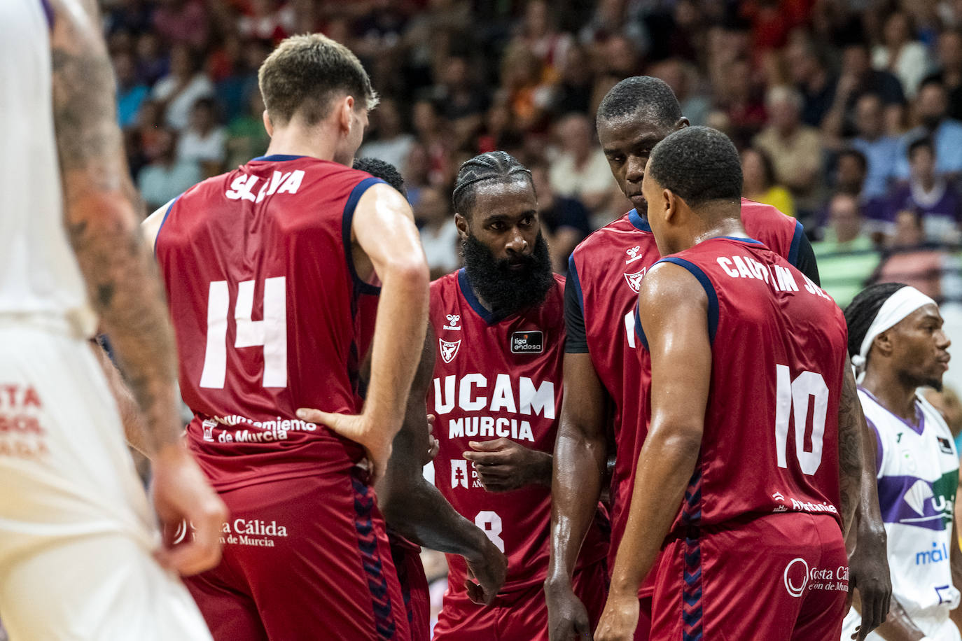 La derrota del UCAM Murcia ante Unicaja en las semifinales de la Supercopa, en imágenes