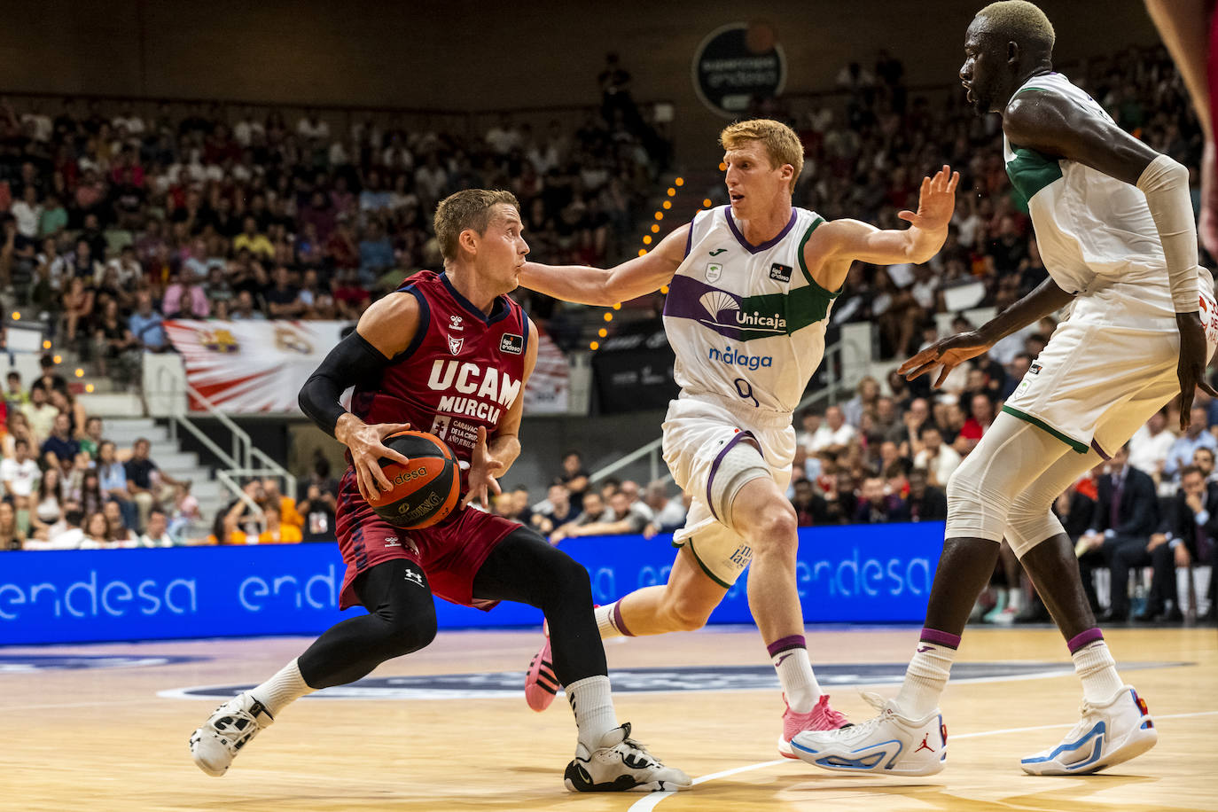 La derrota del UCAM Murcia ante Unicaja en las semifinales de la Supercopa, en imágenes