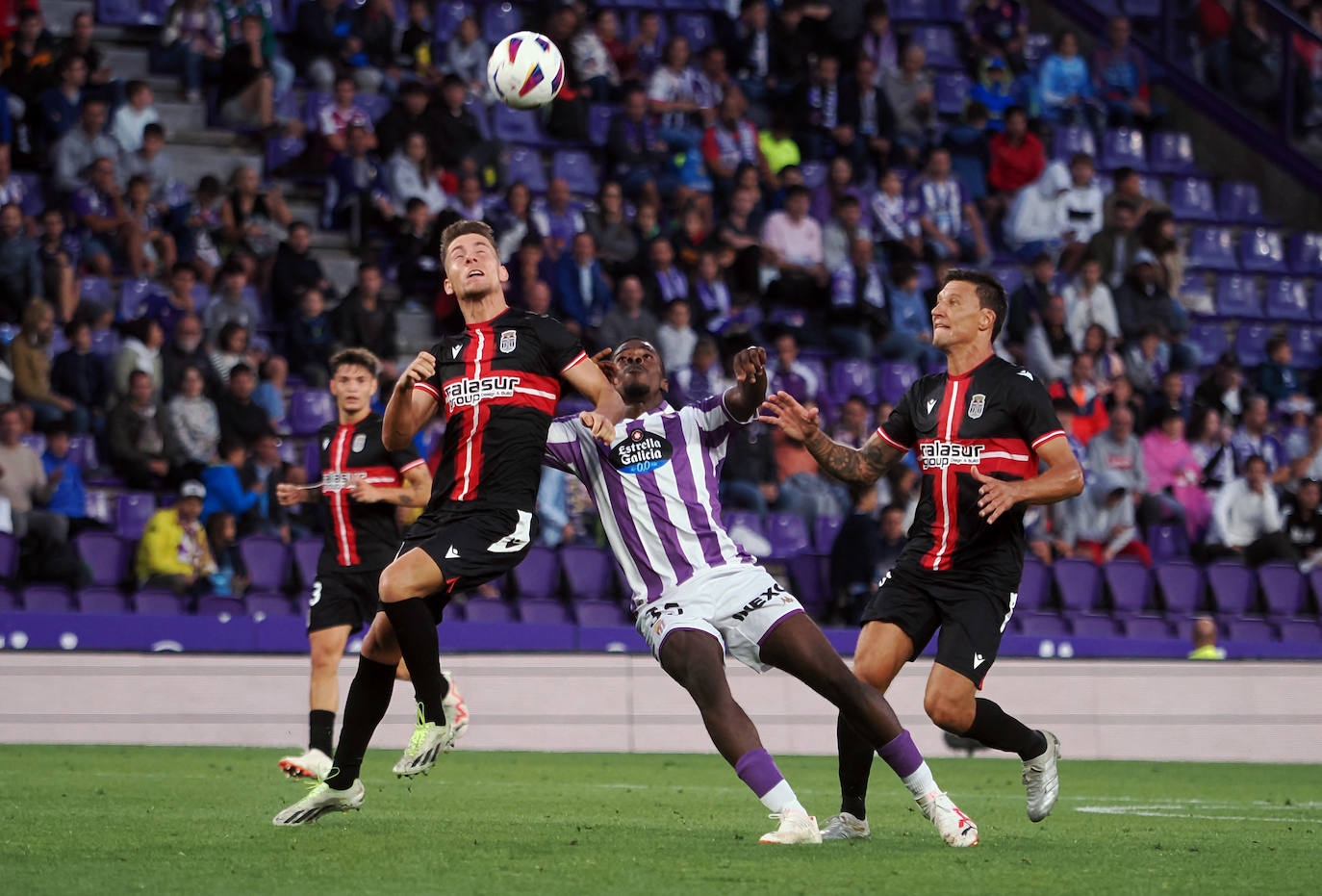 La derrota del Cartagena en Valladolid, en imágenes