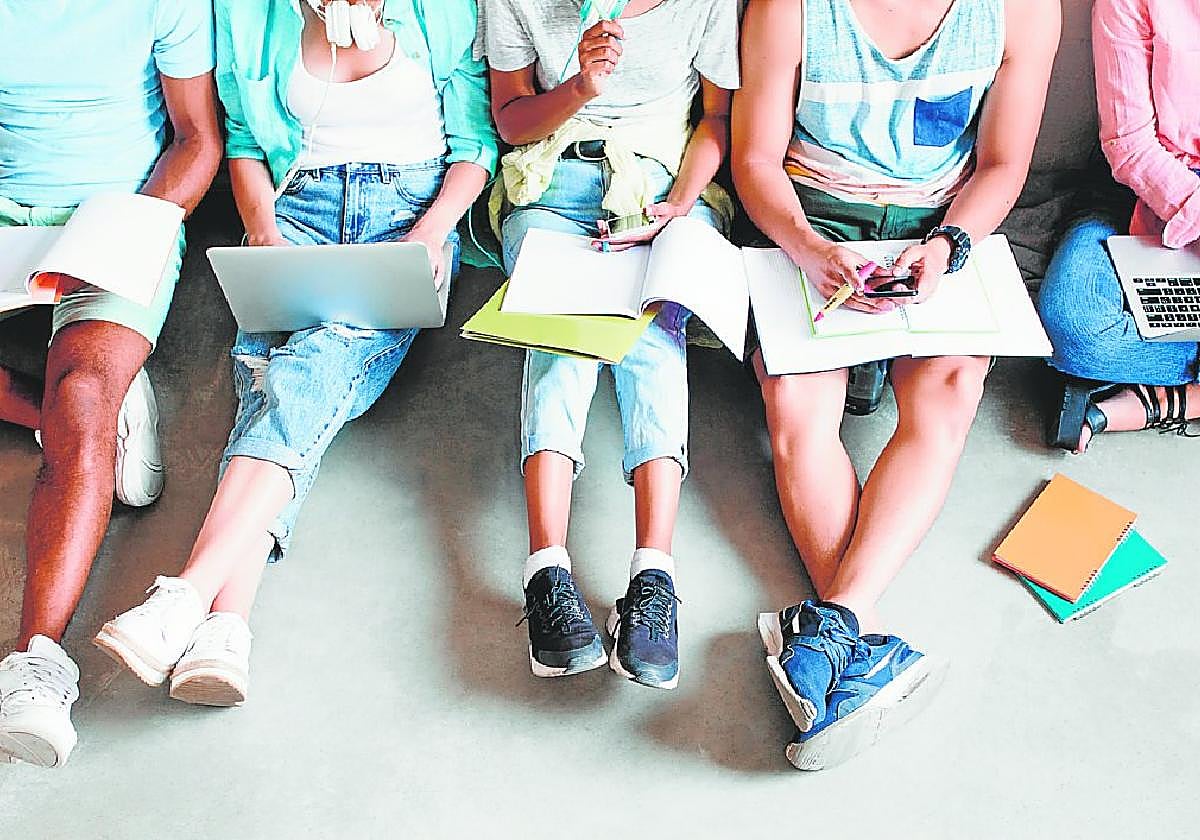 Los estudiantes se decantan por las carreras en función de su vocación, salidas profesionales y salario.